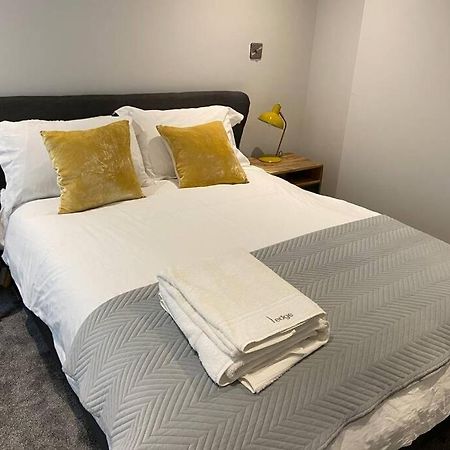 Spacious 1 Bedroom Apartment With Sea Views 뉴키 외부 사진